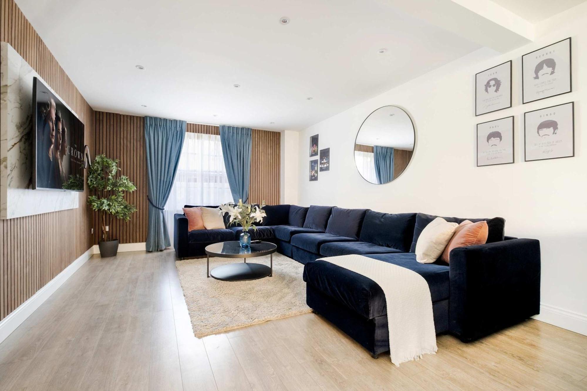 Luxury 4 Bedroom In Appartamento